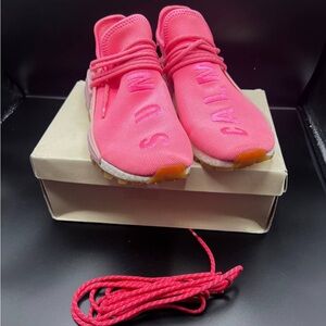 Pharrell x NMD Human Race Trail
PRD 'Sun Calm size: 9 (EG7740)